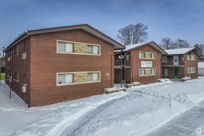 Building Photo - 17161 Denver St