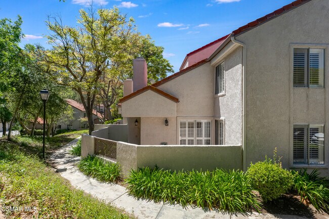 Building Photo - 408 Via Colinas