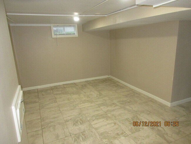 Building Photo - 2731 Stanford Ave