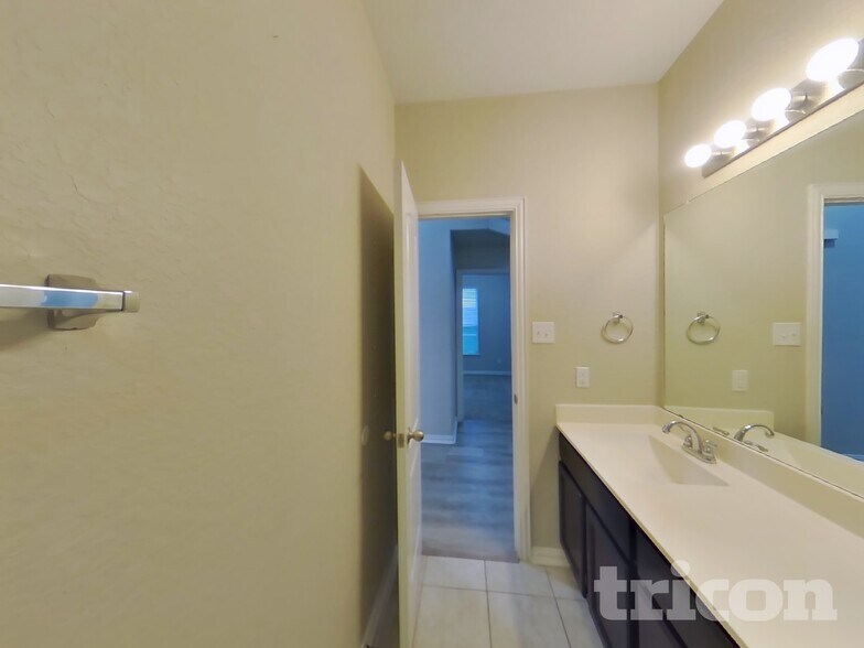 Building Photo - 7950 Headwaters Trail