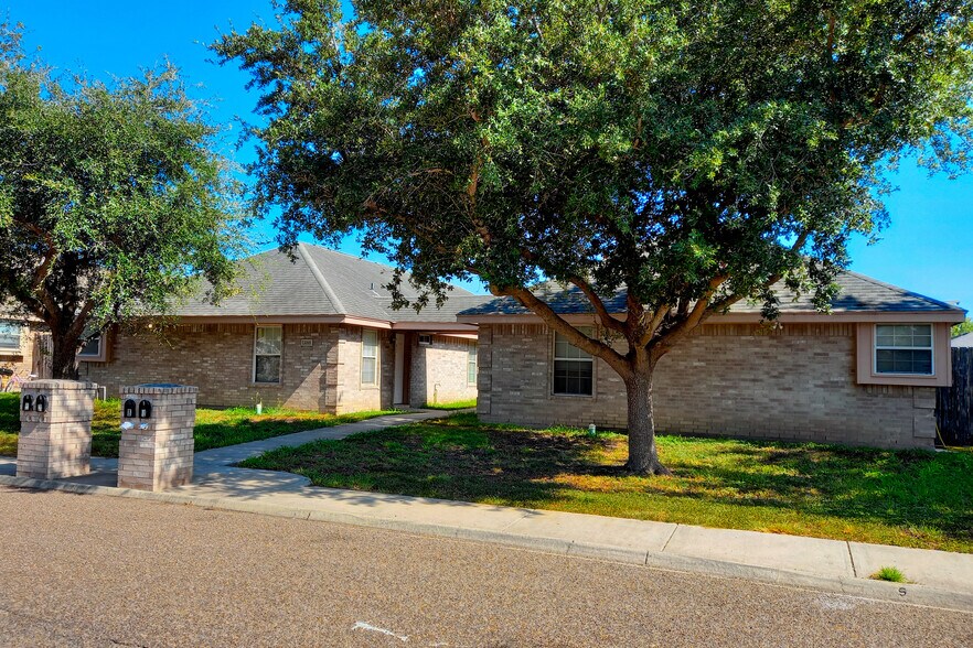 Building Photo - 2315 Moonlight Ln