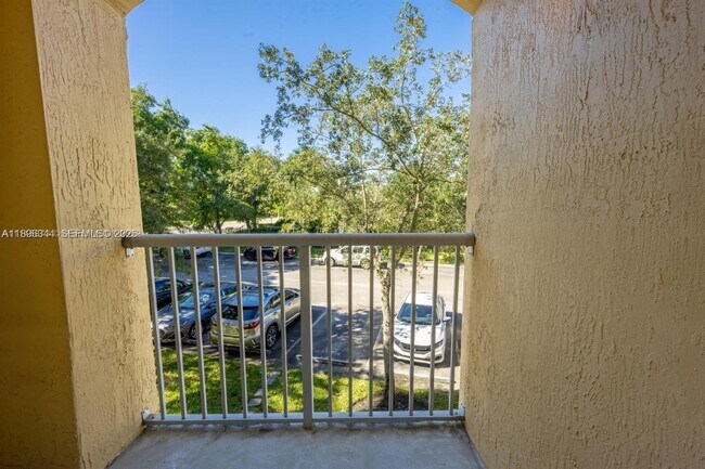 Building Photo - 4465 SW 160th Ave