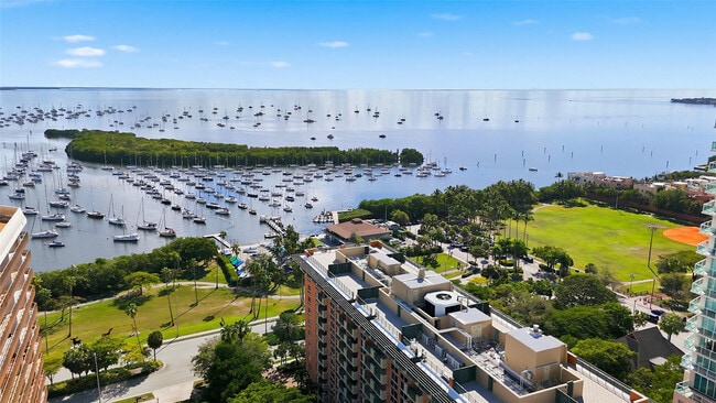 Building Photo - 2951 S Bayshore Dr