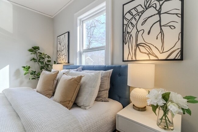 Building Photo - 34 Keith St