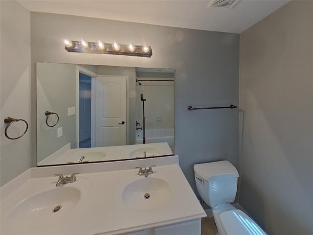 Building Photo - 2107 Parkvista Ct