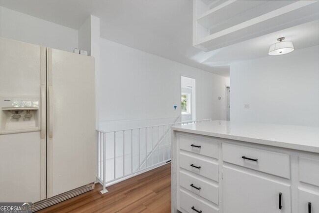 Building Photo - 2958 Harcourt Dr