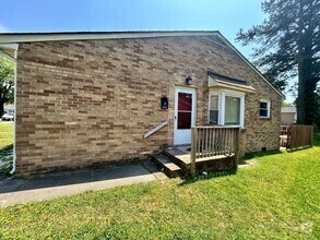 Building Photo - 3549 Seay Ave