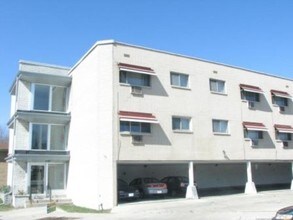 Building Photo - Whytecliffe Apartments