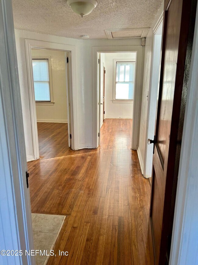 Building Photo - 5038 Blackburn St