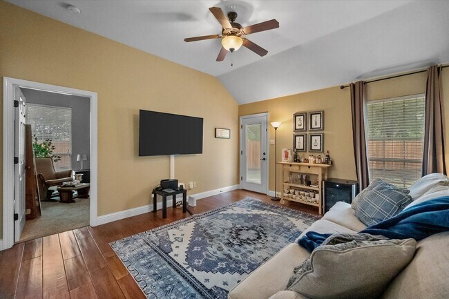 Building Photo - Gorgeous Cul-d-Sac home in Coveted Mansfie...