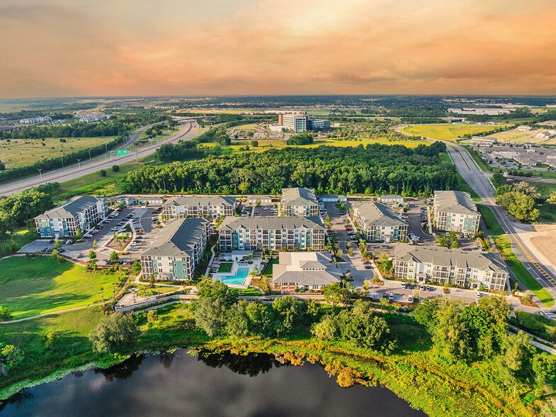 Primary Photo - J Ardin at Apopka