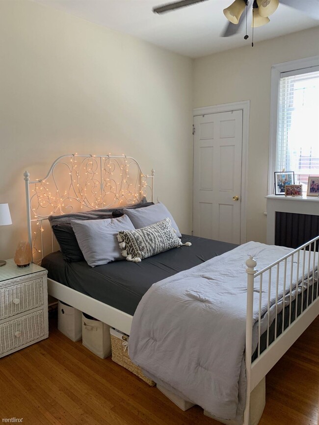 Building Photo - 3 br, 2 bath  - 830 Pine St Apt 5AB