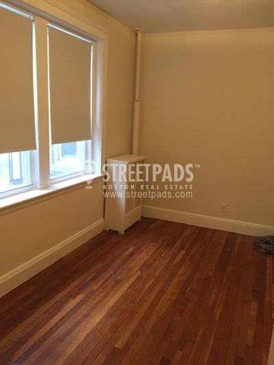 Building Photo - 1 bedroom in Boston MA 02135