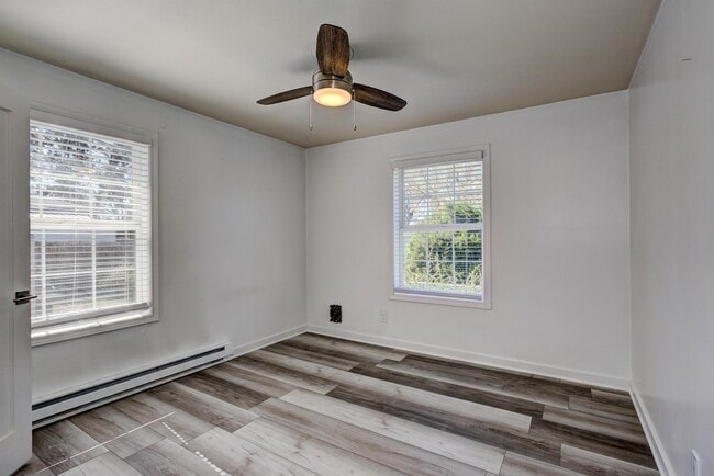 Building Photo - 1006 N 27th St