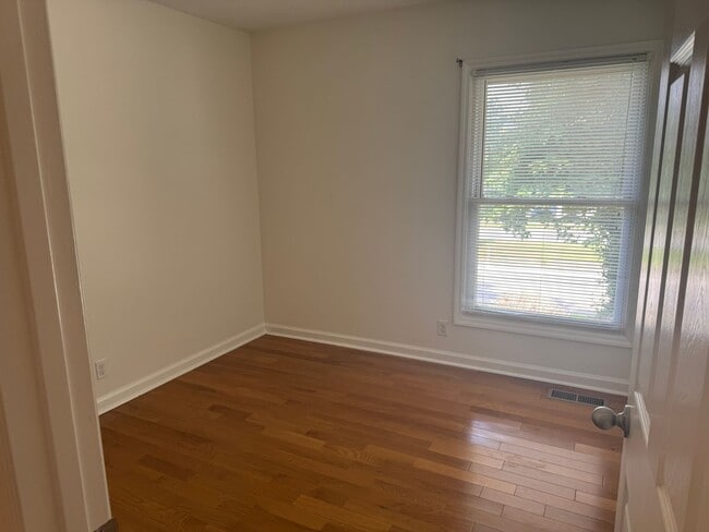 Building Photo - Great 3BR Home in the Heart of Nashville