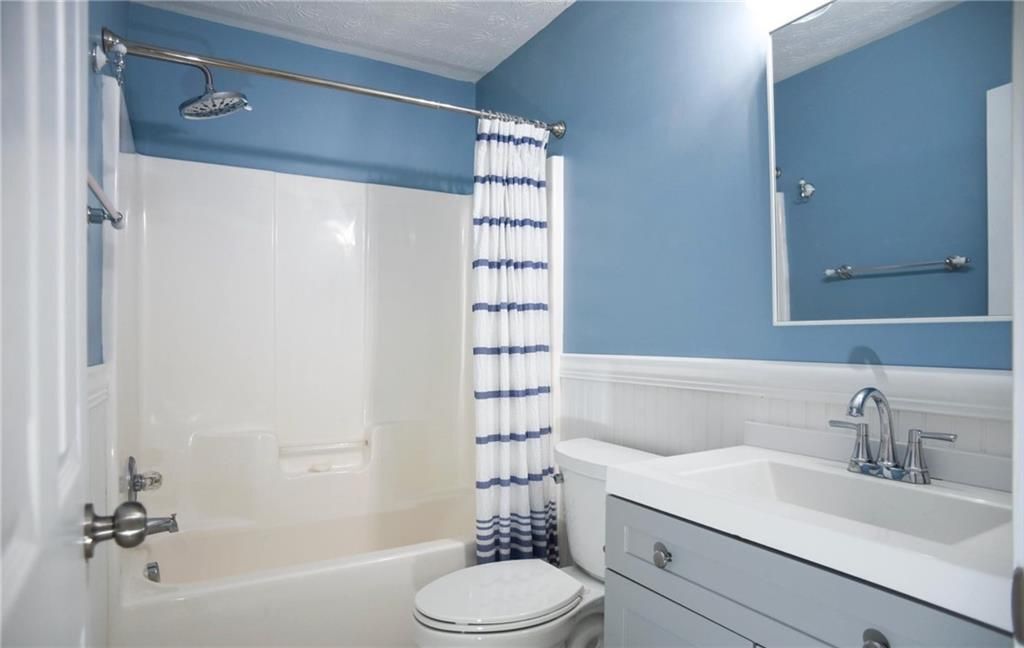 Building Photo - 6616 Splashwater Dr