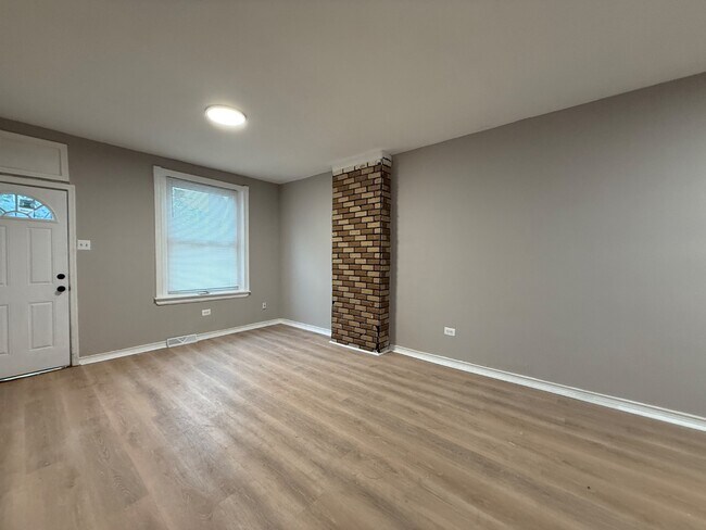 Building Photo - 2953 Ruth St