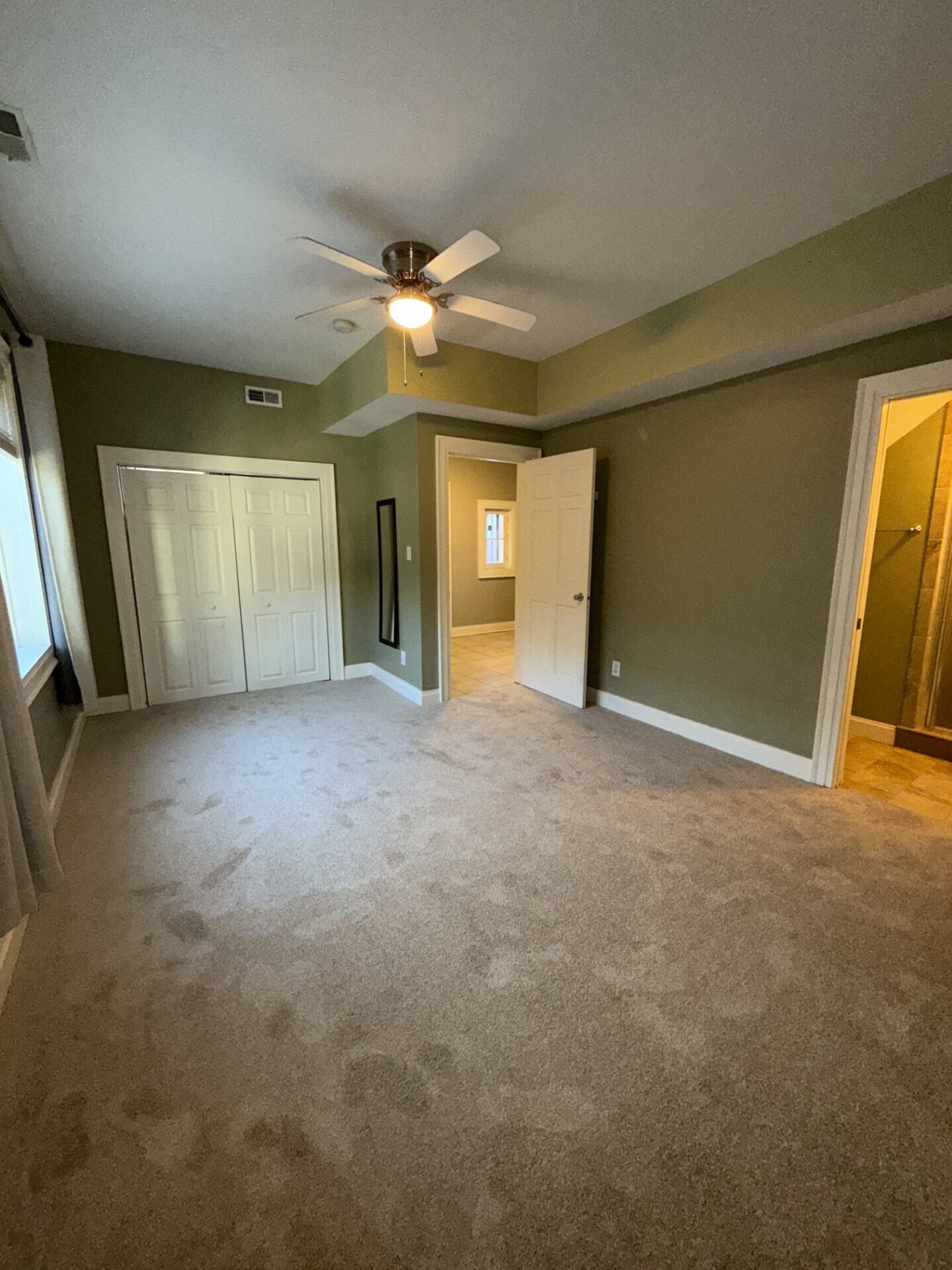 Building Photo - 2034 N Delaware St