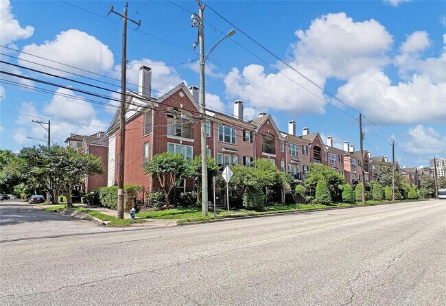 Primary Photo - 2603 W Dallas St