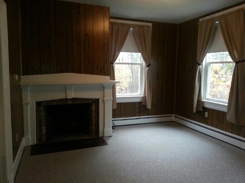 Building Photo - 9 Gambo Rd