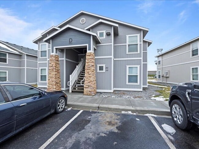 Building Photo - 6405 Chapel Hill Blvd