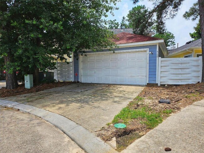 Building Photo - 6106 Spruce Bough Ct