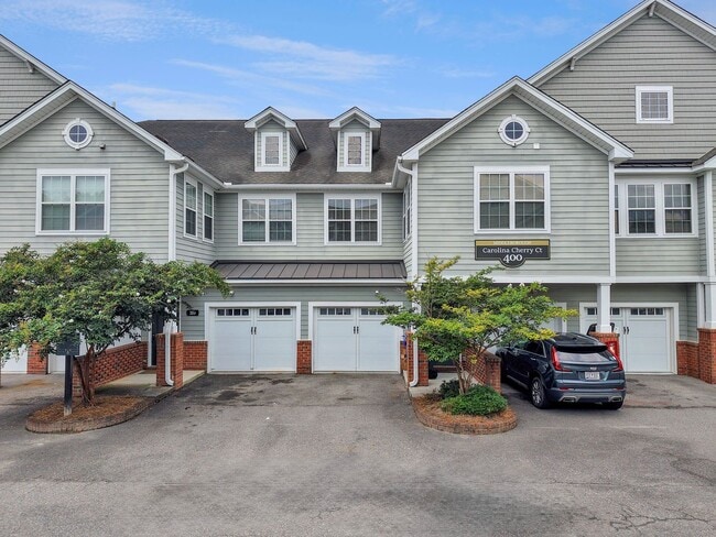 Primary Photo - Second Floor Flat with 3 BR/ 3 BA and a 2 ...