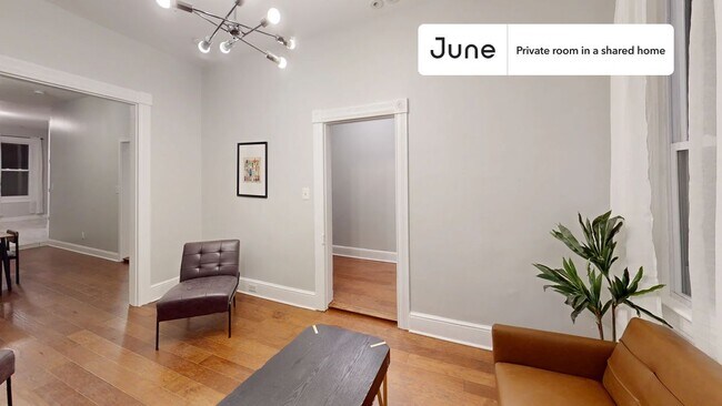 Building Photo - Room in Shared 3 bed/1.5 bath home