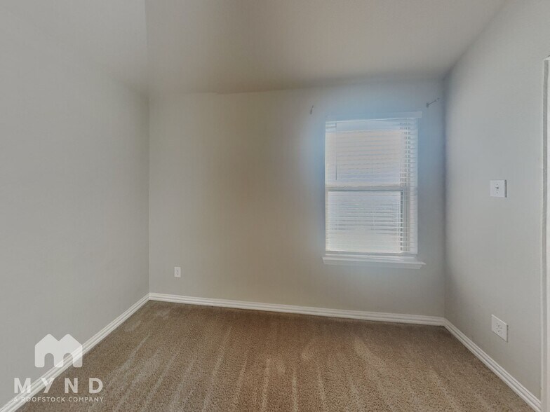 Building Photo - 1424 Bird Cherry Ln