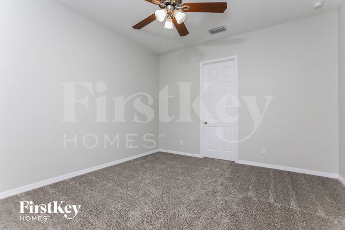 Building Photo - 800 Grand Hilltop Dr