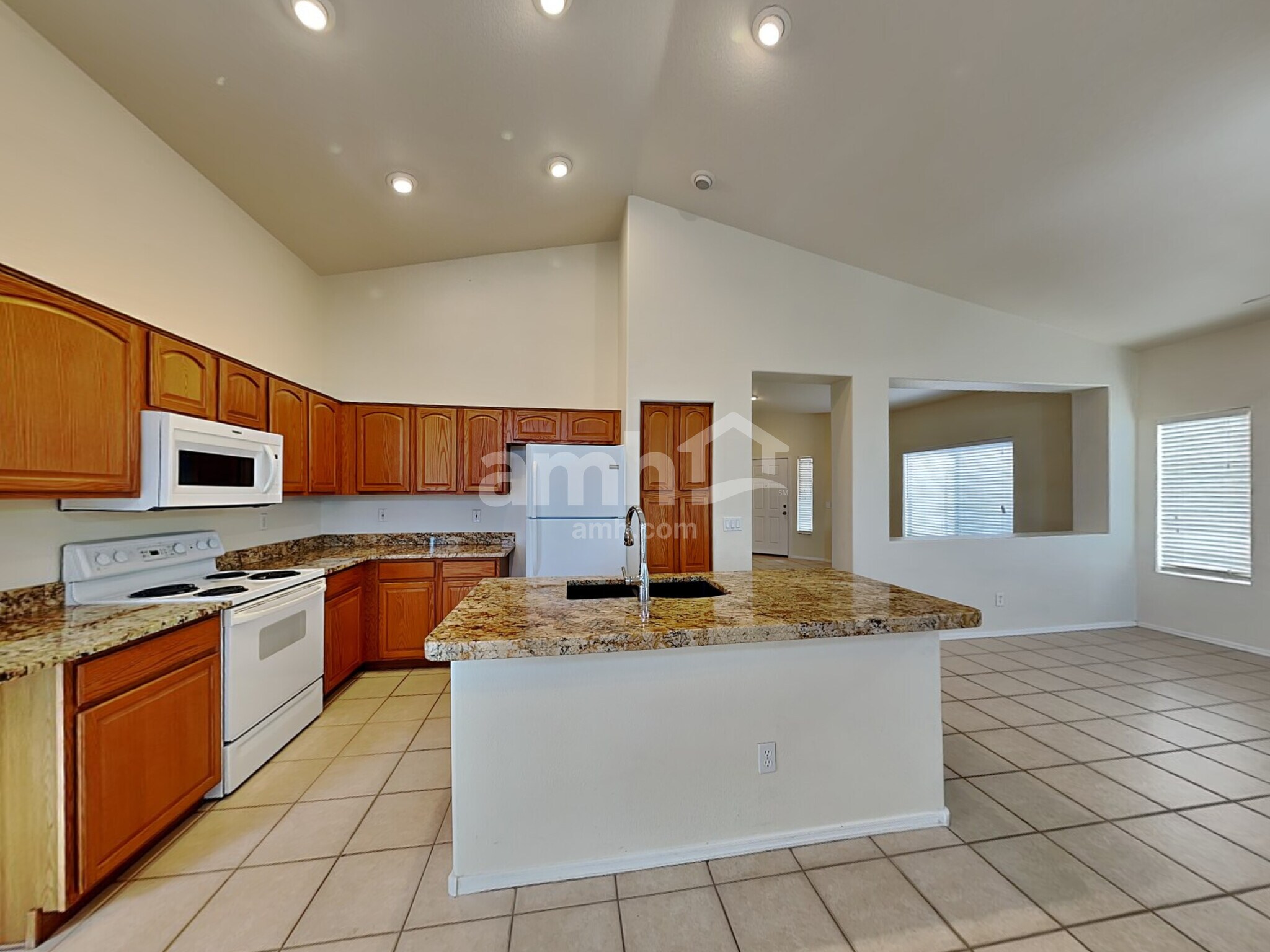 Building Photo - 40738 N Robinson Dr