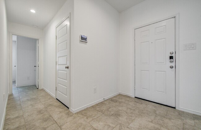 Building Photo - 1206 Cattle Chute Ct