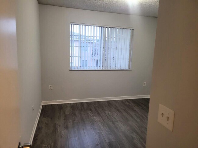 Building Photo - 4197 N Haverhill Rd