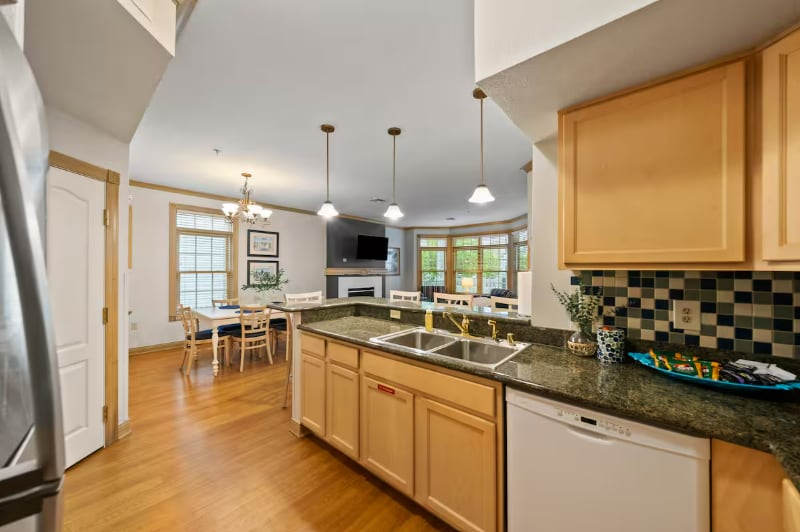 Building Photo - 418 Beachfront Dr