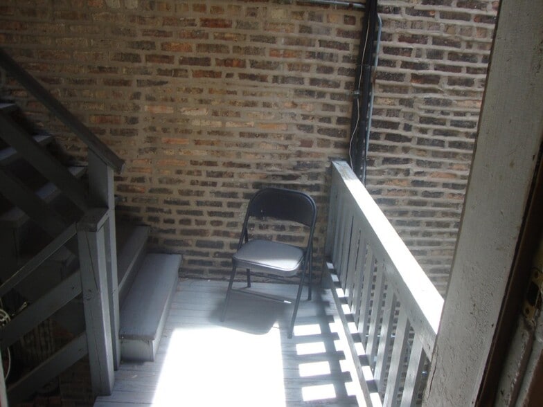 Building Photo - 1311 N Bosworth Ave