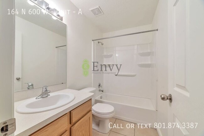 Building Photo - 164 N 600 W