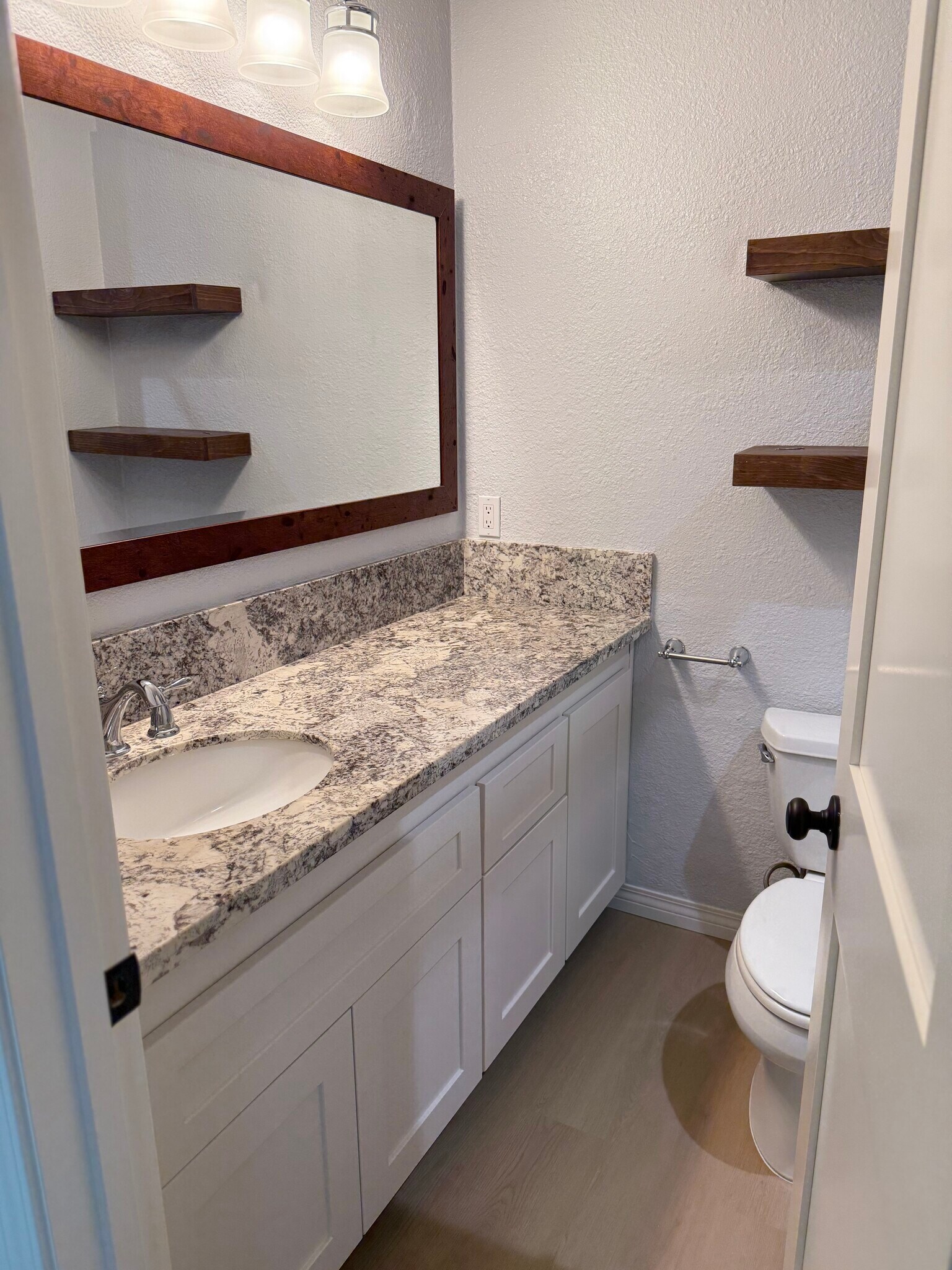 Building Photo - 6624 Trilby Ct