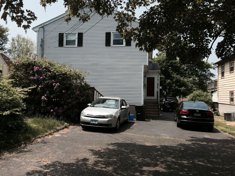 Building Photo - 254 Ruane St