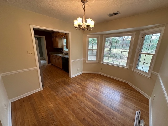 Building Photo - 1602 Brewster Dr