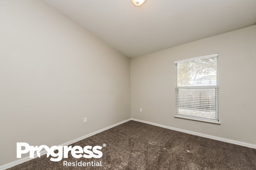 Building Photo - 2923 Elbib Dr