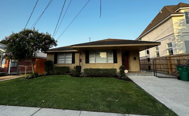 Building Photo - 1121 Brockenbraugh Ct