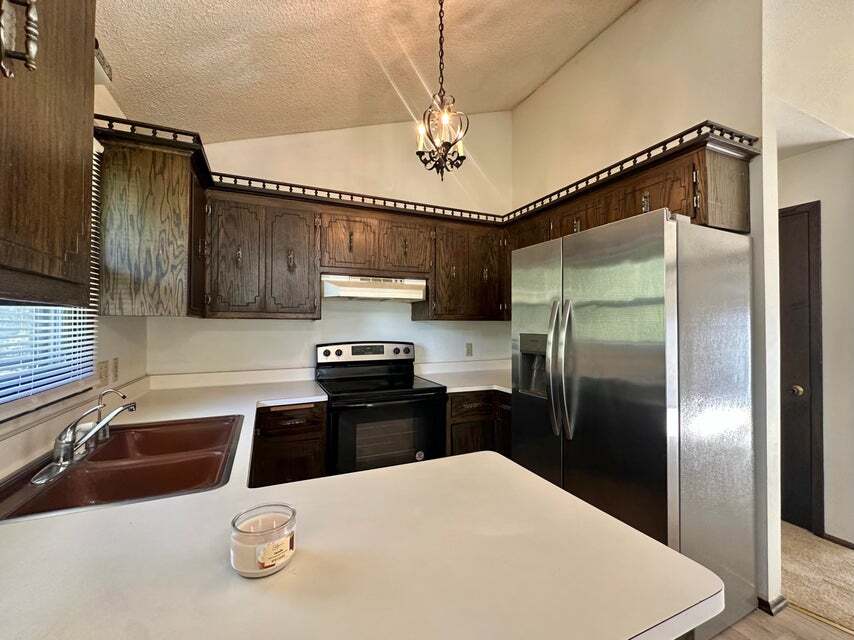 Building Photo - 2330 S Brookside Pky