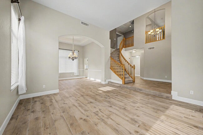 Building Photo - 6772 W Sonnet Dr