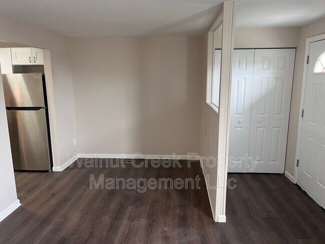 Building Photo - 5520 Beavercrest Dr