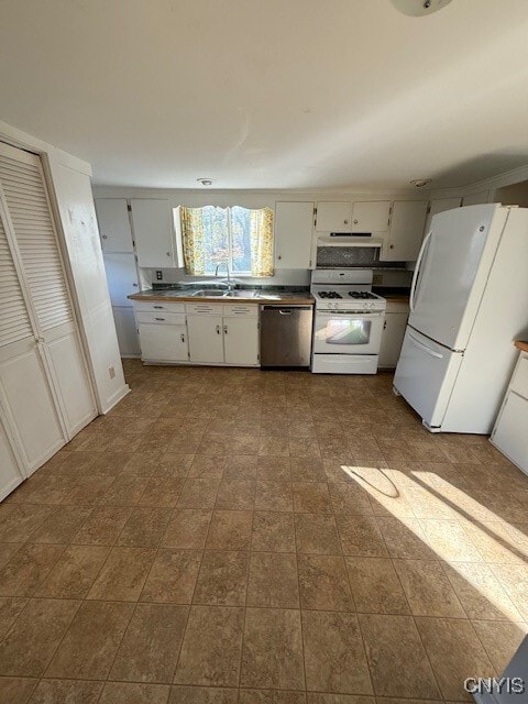 Building Photo - 4 Maple St