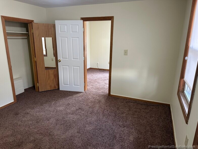 Building Photo - 90 Nichols Ave