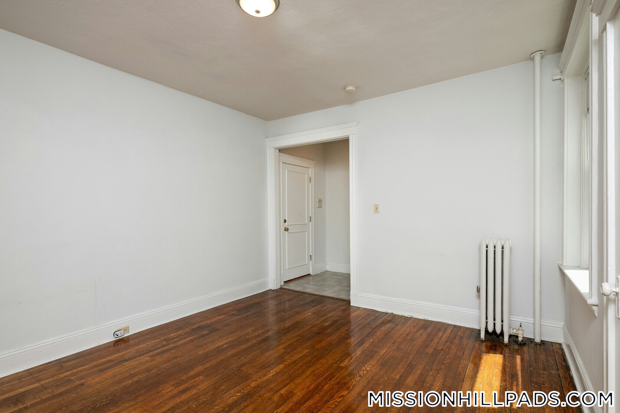 Building Photo - 49 Worthington St