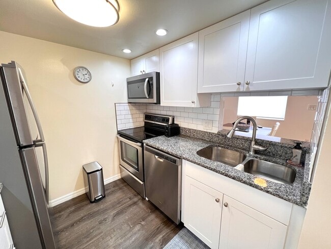 Building Photo - 513 Seaport Blvd