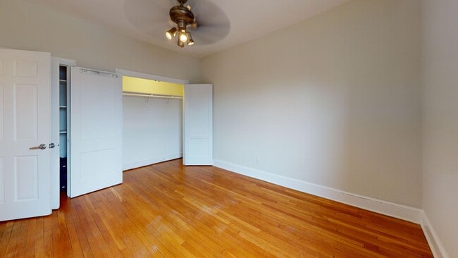 Building Photo - Historic Capitol Hill One Bedroom W/Open Floor Plan & Fireplace