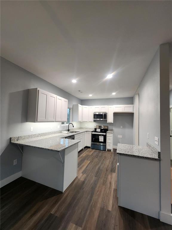 Building Photo - 394 E North St